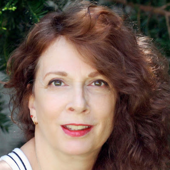 Meet your Posher, Marta - Picture 1 of 1